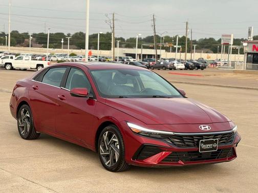 Ultimate Red 2025 Hyundai ELANTRA Limited