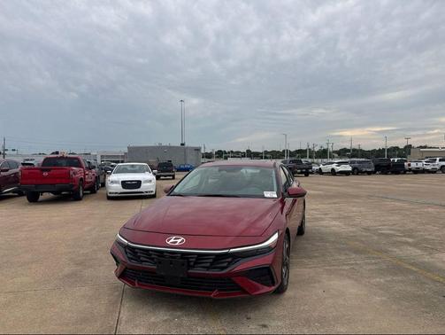 Ultimate Red 2025 Hyundai ELANTRA Limited