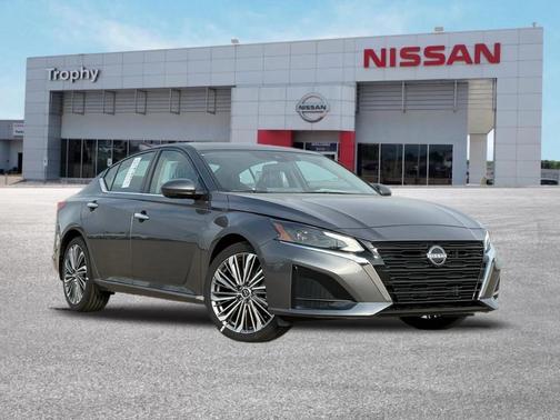 2025 Nissan Altima SL FWD