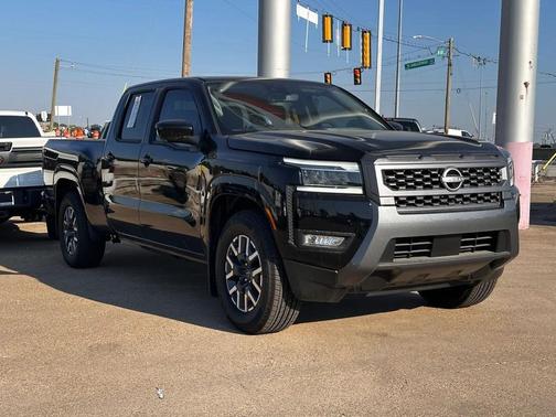 2025 Nissan Frontier SL