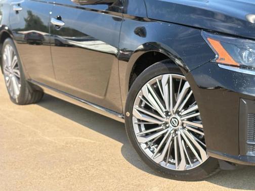 2025 Nissan Altima SL FWD