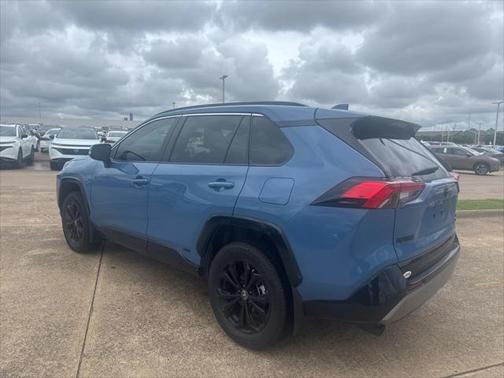 2024 Toyota RAV4 Hybrid SE