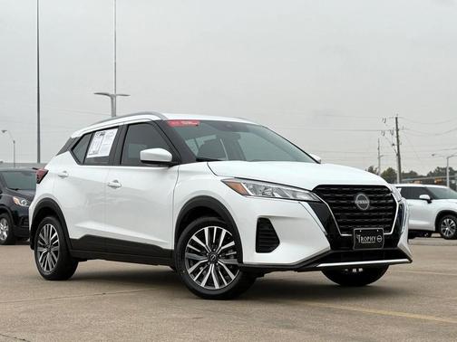 2024 Nissan Kicks SV