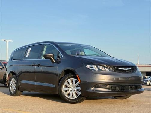 2021 Chrysler Voyager L