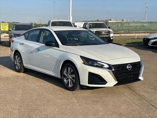 2025 Nissan Altima S FWD