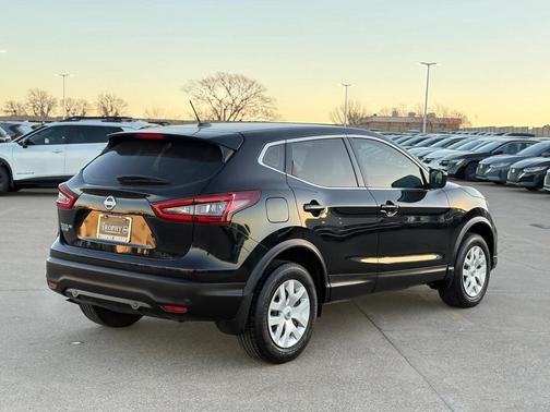 2020 Nissan Rogue Sport S
