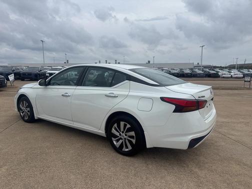 2023 Nissan Altima S FWD