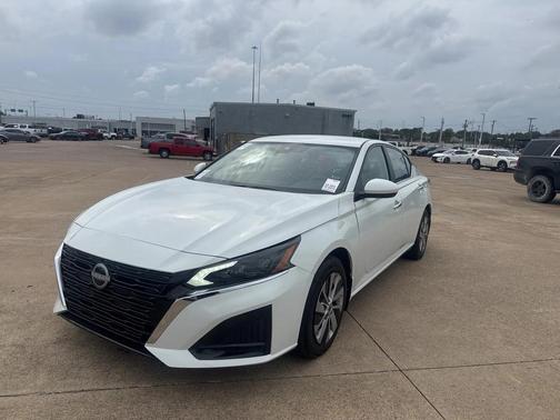 2023 Nissan Altima S FWD