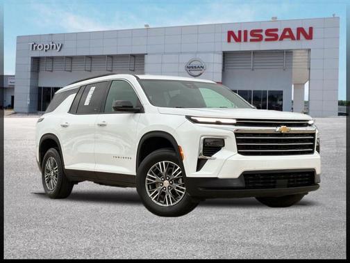 Summit White 2025 Chevrolet Traverse LT