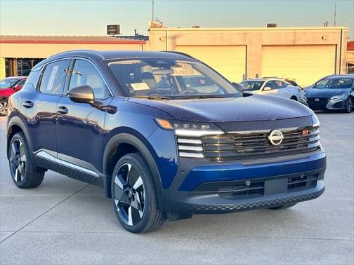 2025 Nissan Kicks SR