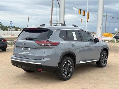 2025 Nissan Rogue Platinum