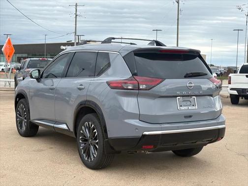 2025 Nissan Rogue Platinum