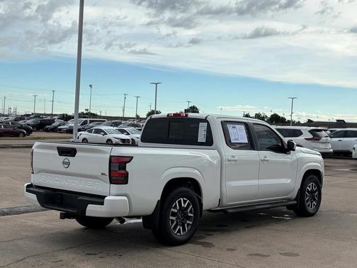 2025 Nissan Frontier SL
