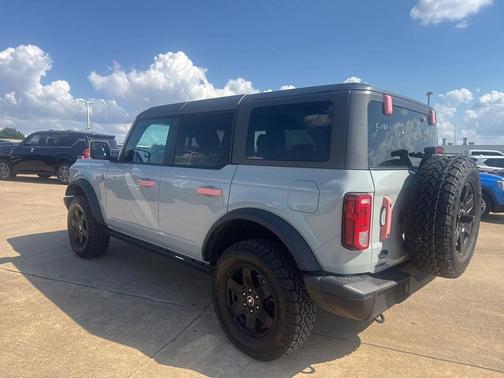 2024 Ford Bronco Black Diamond