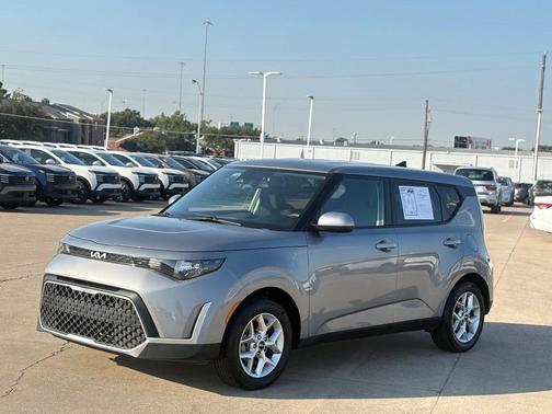 2024 Kia Soul LX