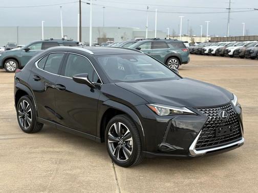 2025 Lexus UX 300h Base