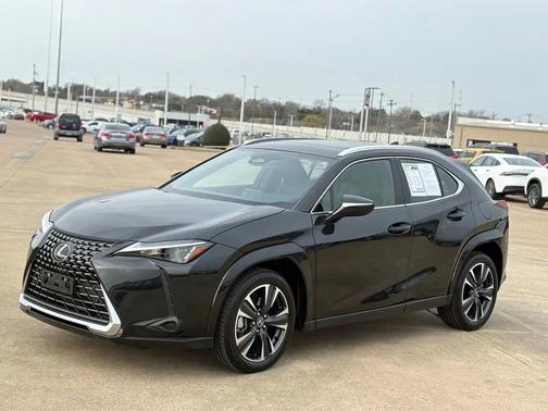 2025 Lexus UX 300h Premium