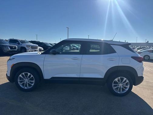 2024 Chevrolet Trailblazer LS