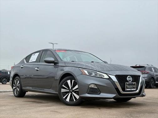 2021 Nissan Altima 2.5 SV