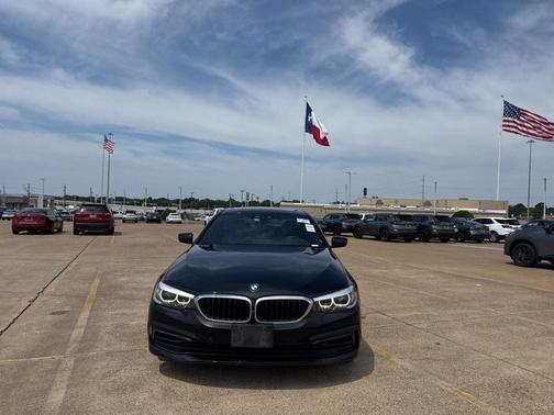 Black Sapphire Metallic 2019 BMW 530 530i