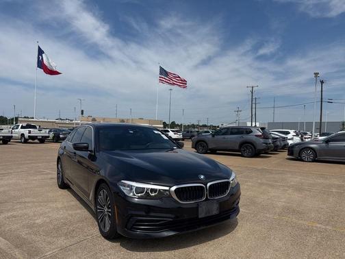 Black Sapphire Metallic 2019 BMW 530 530i