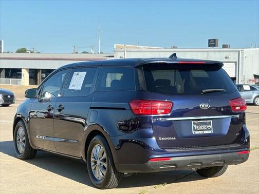 2019 Kia Sedona LX