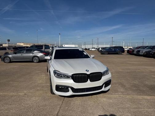 2017 BMW 750 I