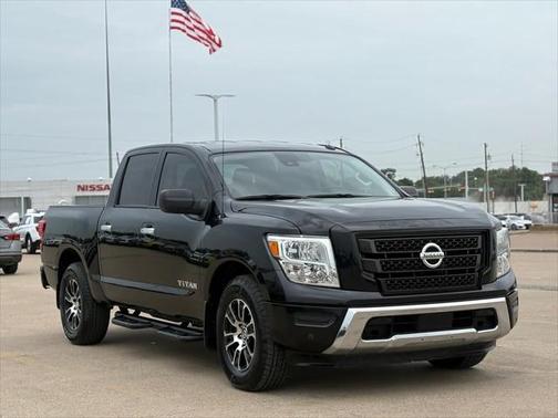 2021 Nissan Titan SV