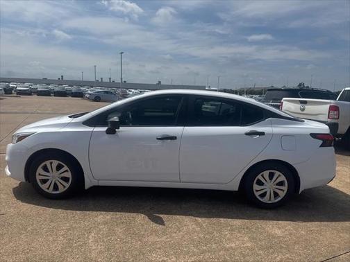 2021 Nissan Versa 1.6 S