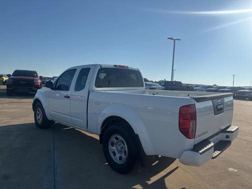 2021 Nissan Frontier S