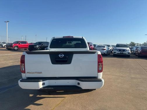 2021 Nissan Frontier S