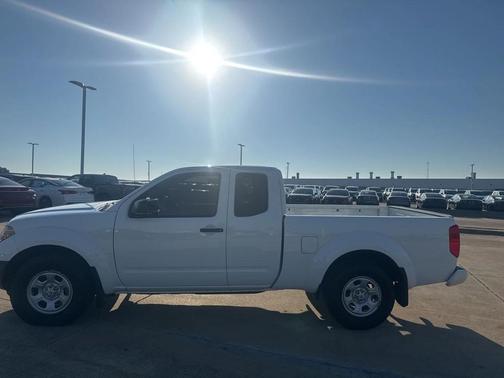2021 Nissan Frontier S