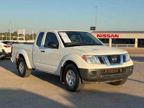 2021 Nissan Frontier S