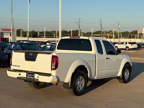 2021 Nissan Frontier S
