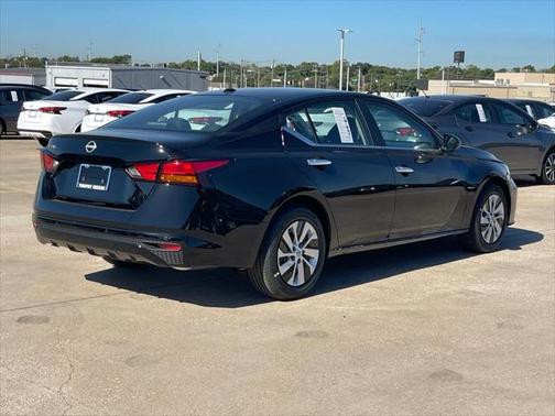 2025 Nissan Altima S FWD