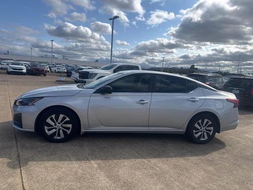 2024 Nissan Altima S FWD