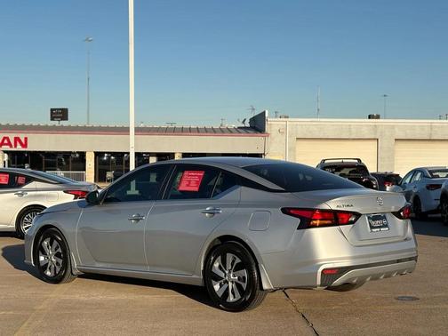 2024 Nissan Altima S FWD