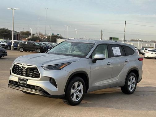 2023 Toyota Highlander L