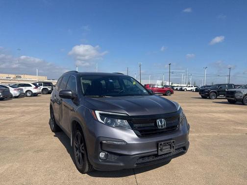 Gray 2022 Honda Pilot AWD Special Edition