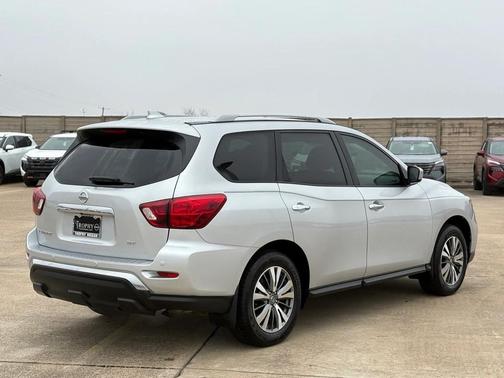 2020 Nissan Pathfinder SV 2WD