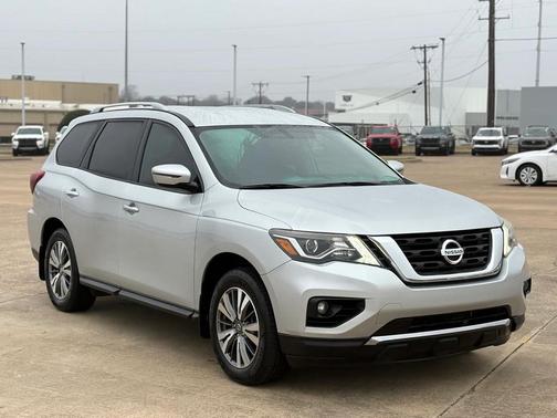 2020 Nissan Pathfinder SV 2WD