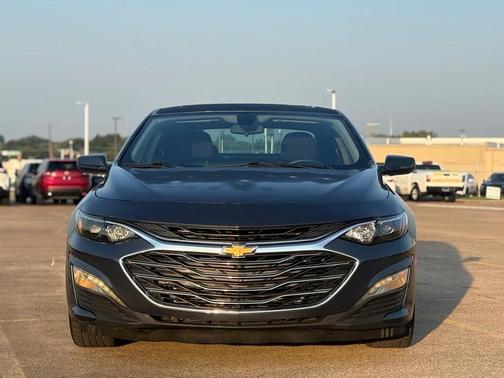 2021 Chevrolet Malibu FWD LT