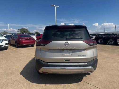 2021 Nissan Rogue Platinum