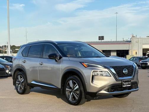 2021 Nissan Rogue Platinum