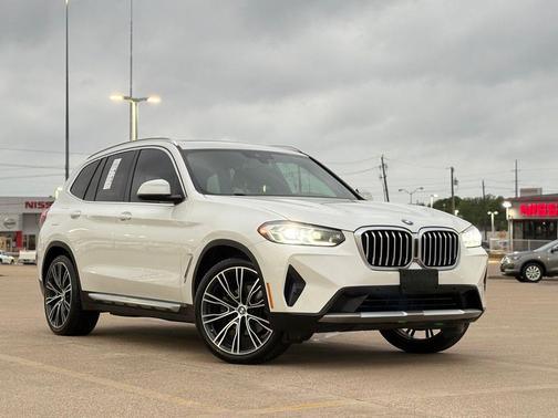Mineral White Metallic 2022 BMW X3 sDrive30i