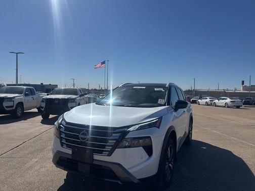 2024 Nissan Rogue SL