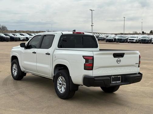 2026 Nissan Frontier S