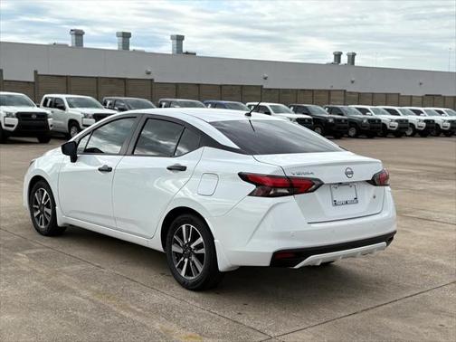 2025 Nissan Versa 1.6 S
