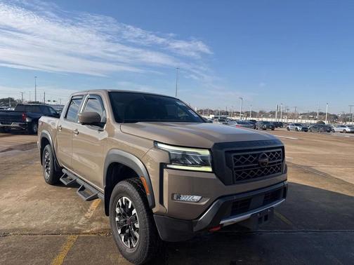 2022 Nissan Frontier PRO-X