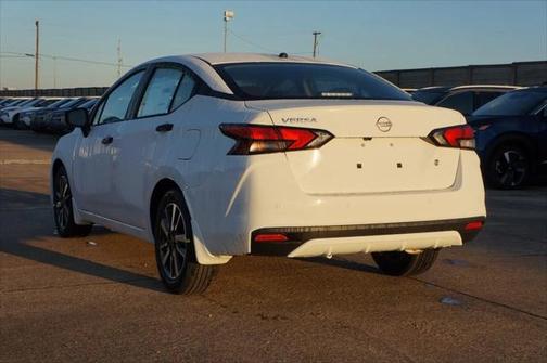 2025 Nissan Versa 1.6 S